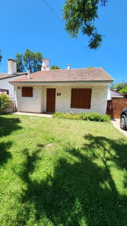 Mar del Plata 7600, ,2 BathroomsBathrooms,Casa,En Alquiler,1034 Mar del Plata 7600, ,2 BathroomsBathrooms,Casa,En Alquiler,1034